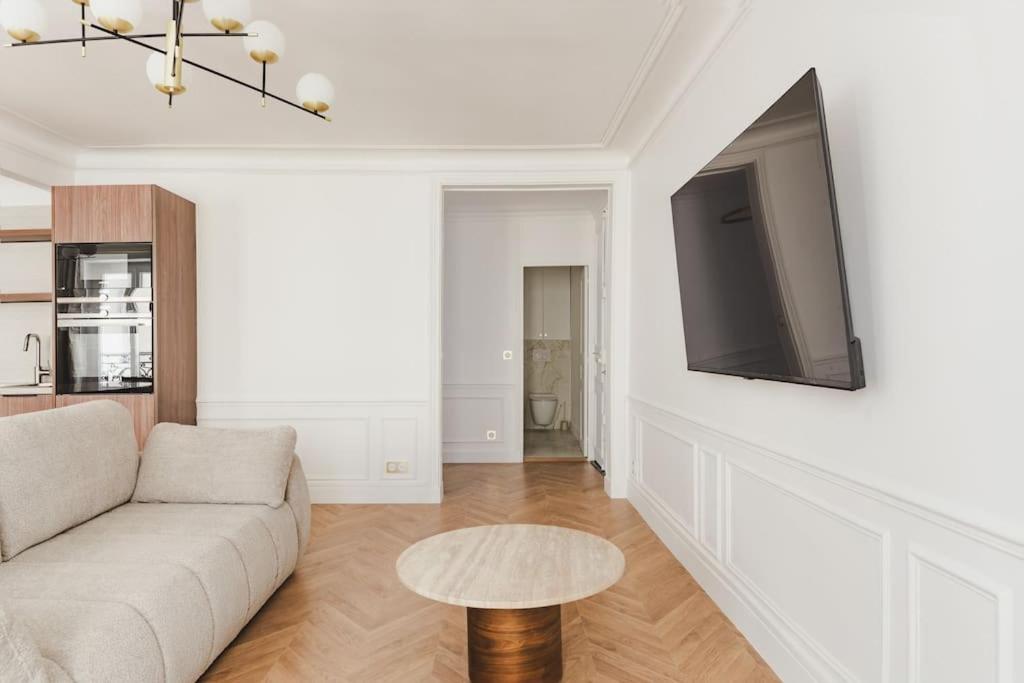 De Luxe 6p - Muette Trocadero Parigi