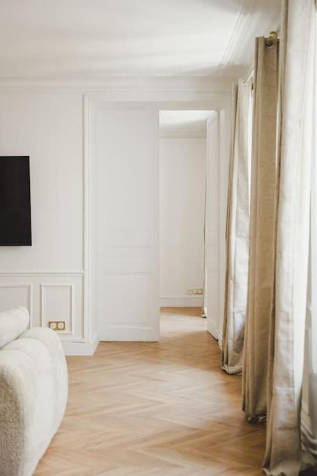 Appartamento De Luxe 6p - Muette Trocadero
